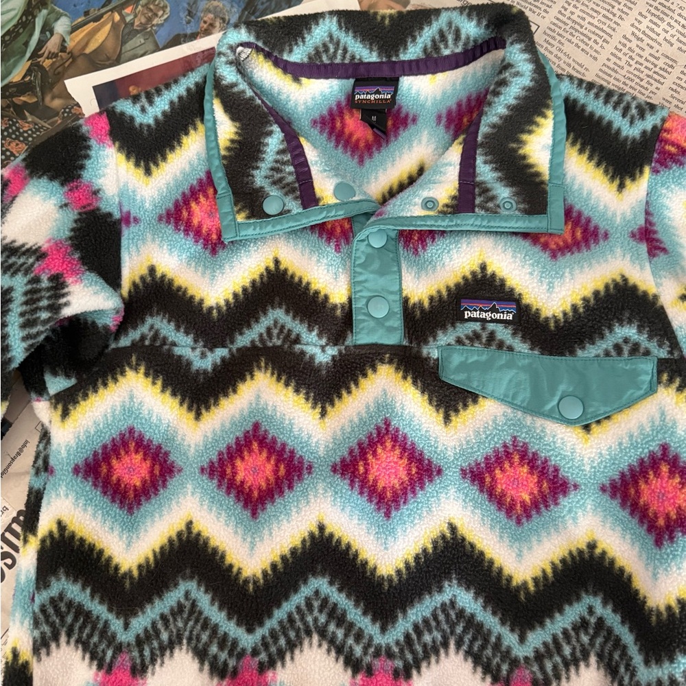 Patagonia Kids' Chevron Fleece in Teal and Pink